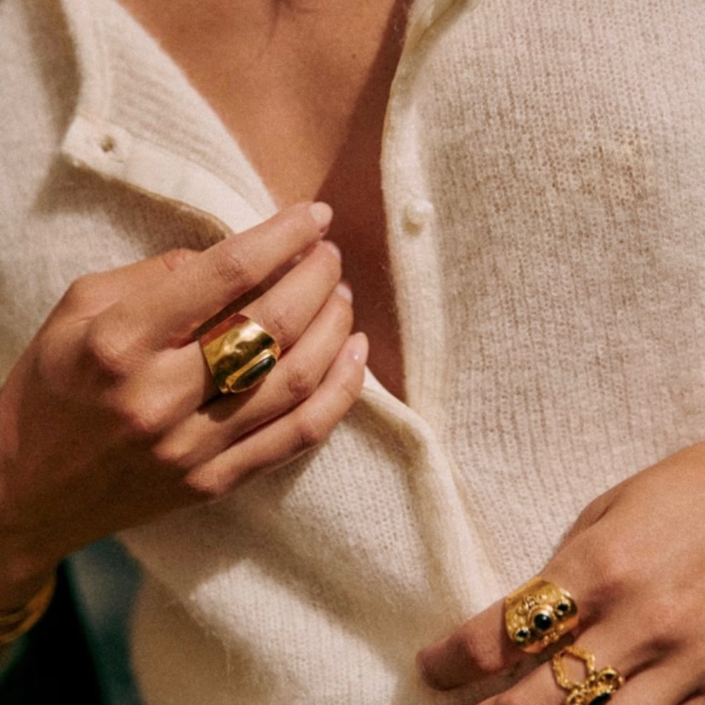 Like-new Sezane Gaspard Cardigan In Colour ECRU